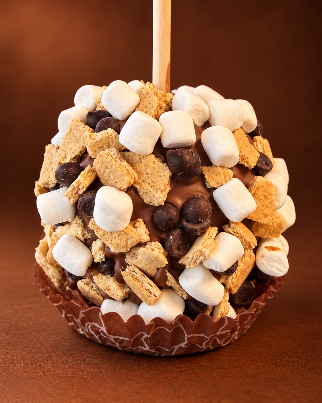 Fireside S’mores Caramel Apple with milk chocolate, marshmallows and graham crackers